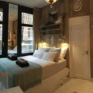 Guest house Guesthouseamsterdam, Amsterdam